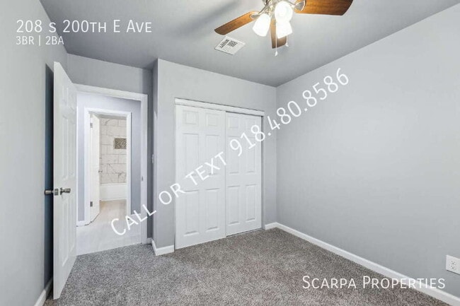 Building Photo - 208 S 200th E Ave