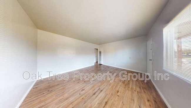 Building Photo - 22815 Grand St