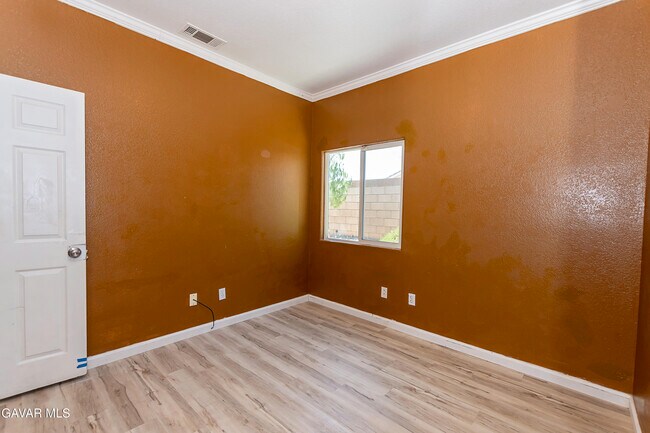 Building Photo - 43963 Glenraven Rd