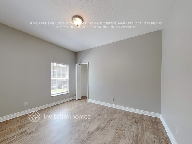 Building Photo - 3892 Manitoba Way