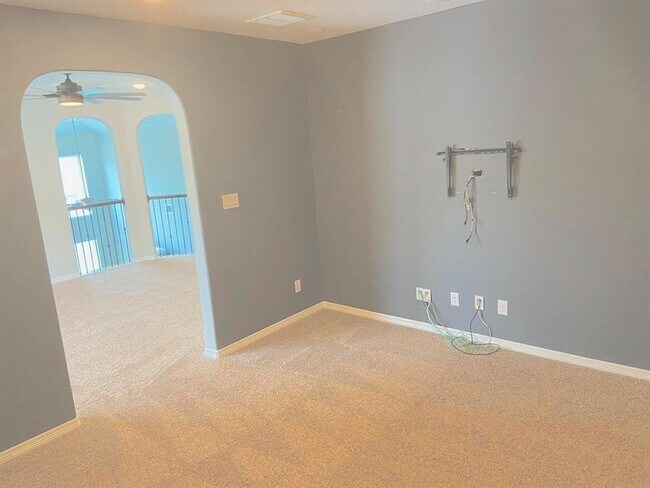 Building Photo - 4310 Maytree Ln