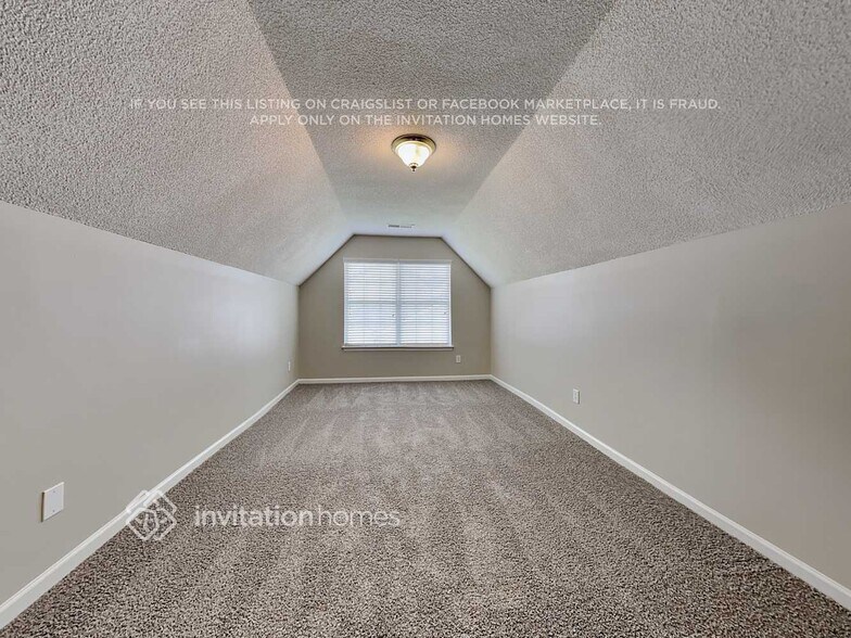 Building Photo - 10810 Azure Valley Pl