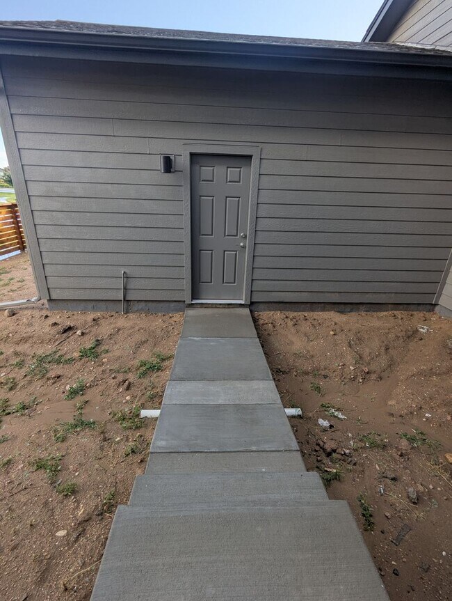 Building Photo - BRAND NEW HOME FOR RENT IN TIMNATH TRAILSI...