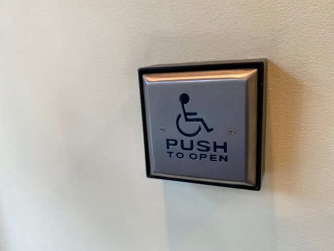 Building Photo - 875 Elm St