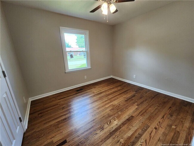 Building Photo - 346 Tucson Dr