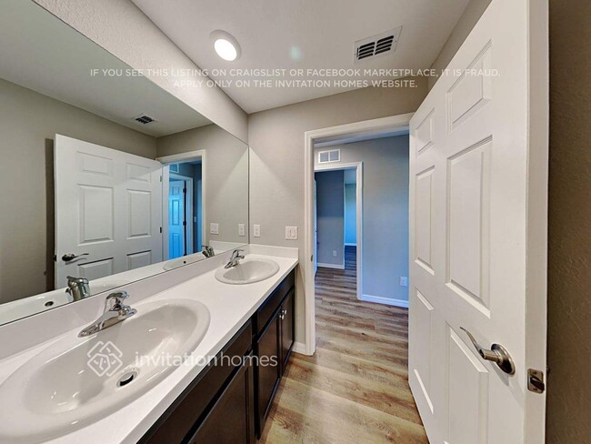 Building Photo - 16055 Alcira Cir