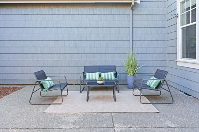 Building Photo - Charming Northwest Crossing Townhome!