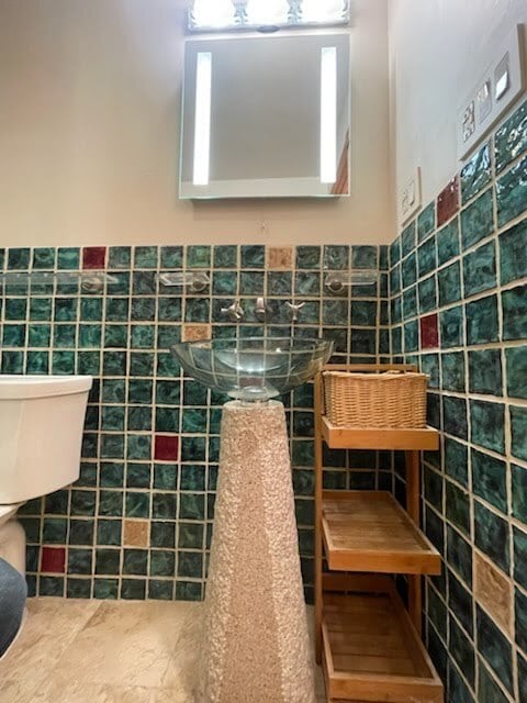 Building Photo - 420 W Aldine Ave