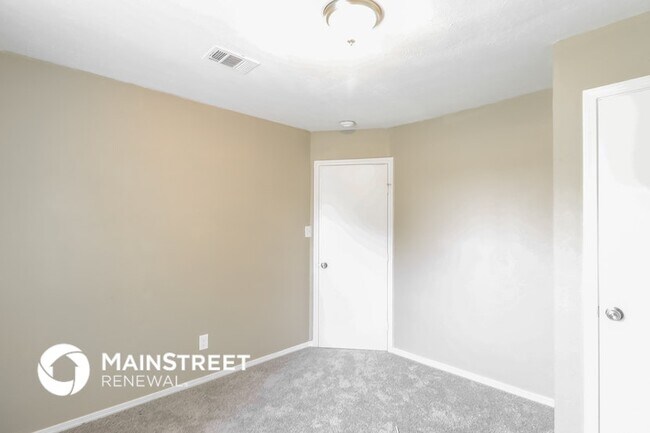 Building Photo - 1508 Endicott Dr