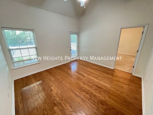 Building Photo - Spacious Townhouse at Grand Oaks Plantation!!