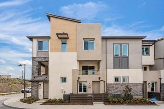 Building Photo - 463 Caliper Wy