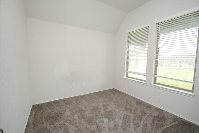 Building Photo - 24978 Tidmor Ln
