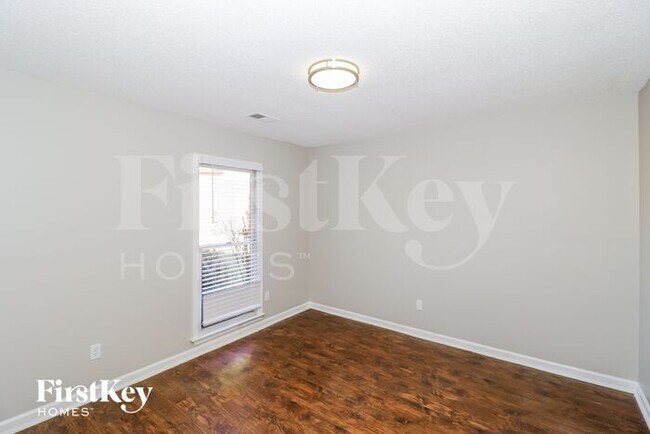 Building Photo - 7353 Kevinridge Cove W