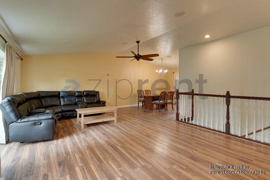 Building Photo - 234 W Jensen St