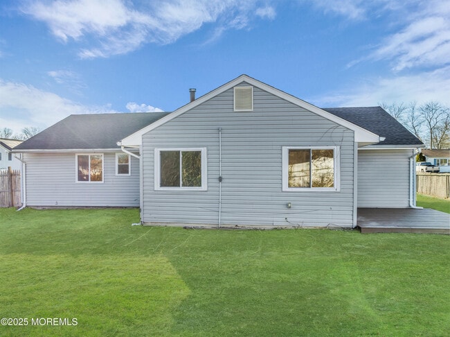 Building Photo - 64 Georgetown Blvd