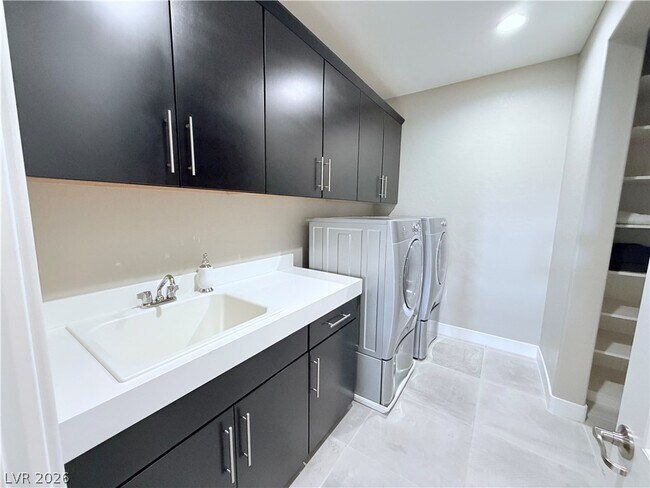 Building Photo - 56 Olympia Chase Dr