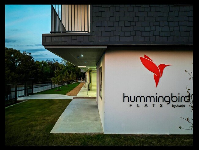 Building Photo - 5515 Humming Bird Ln