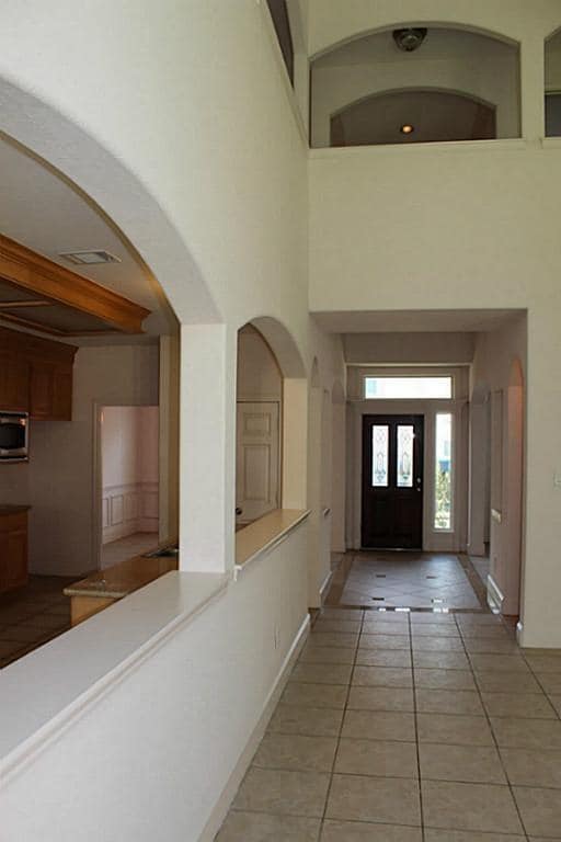Building Photo - 11110 Sherwood Garden Dr