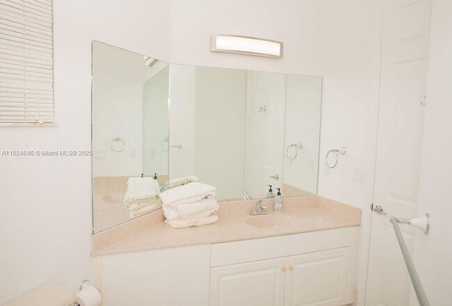 Building Photo - 8464 SW 138th St