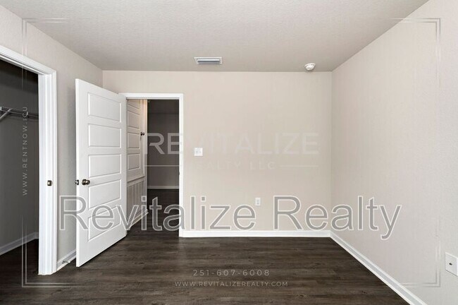 Building Photo - 8072 Irwin Loop