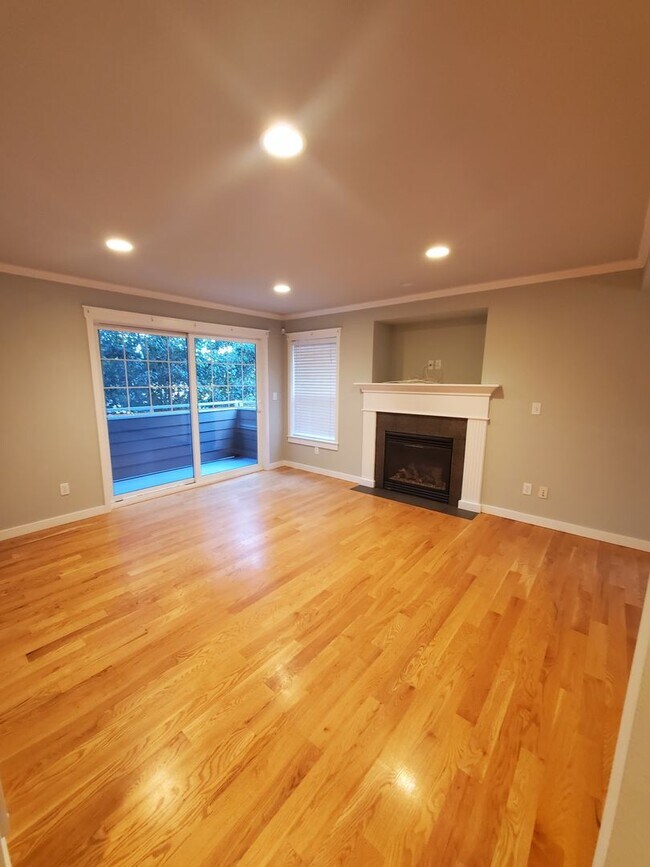 Building Photo - Modern Craftsman Living Between Ballard & ...