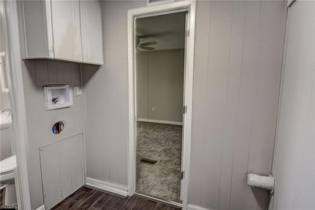 Building Photo - 5947 Julian Airport Rd