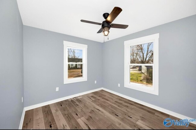 Building Photo - 3904 Cypress Ave SW