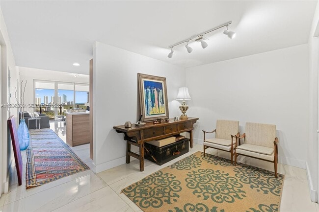 Building Photo - 16385 Biscayne Blvd