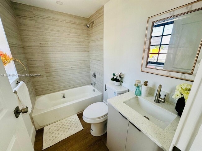 Building Photo - 1619 Jefferson Ave