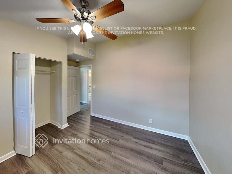Building Photo - 1633 NW 15th Pl