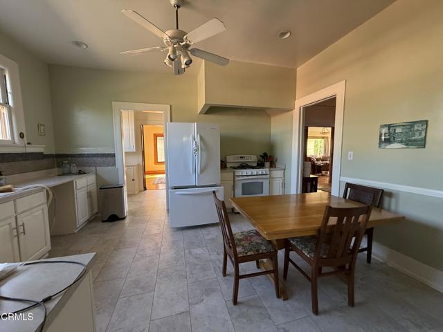 Building Photo - 4645 Walnut Ave