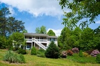 Building Photo - 18 Pine Tops Dr