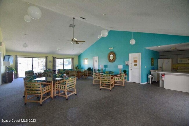 Building Photo - 3165 N Atlantic Ave