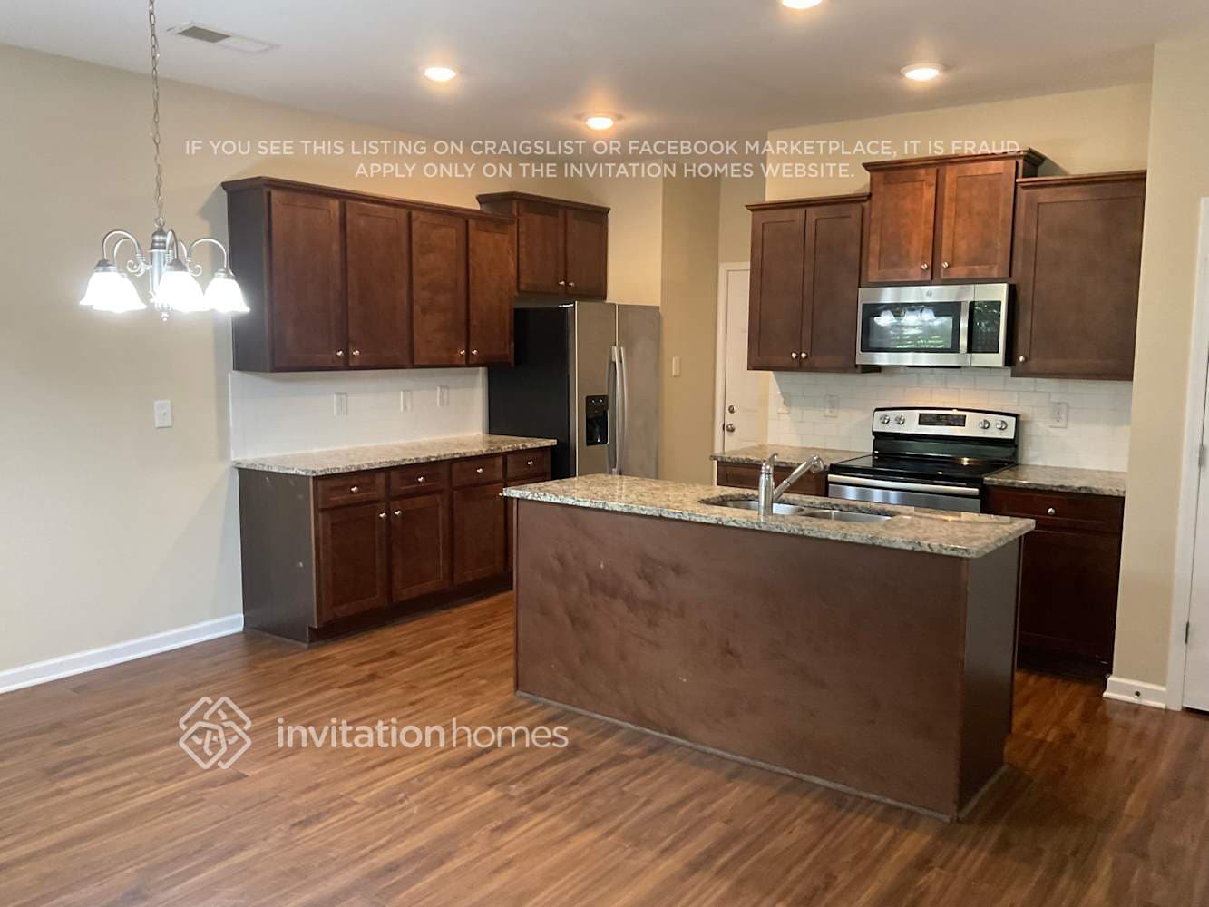 Building Photo - 323 Rankin Cir