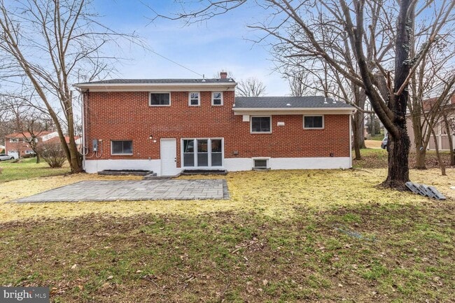 Building Photo - 10 Wendslow Rd