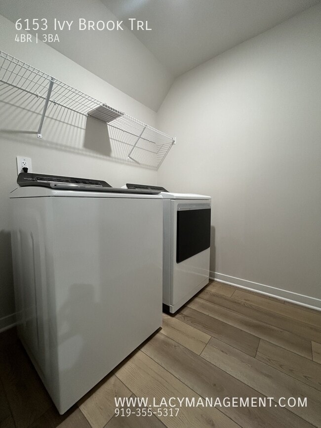 Building Photo - 6153 Ivy Brk Trl