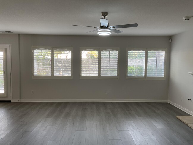 Building Photo - 1167 Innisfree Ct
