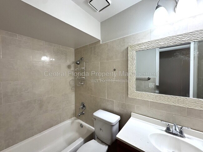 Building Photo - 659 Elderwood Ct