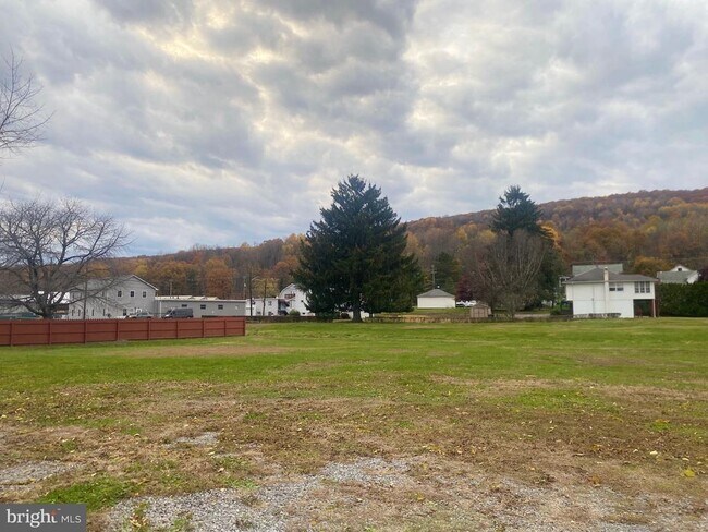 Building Photo - 26 Bohac St