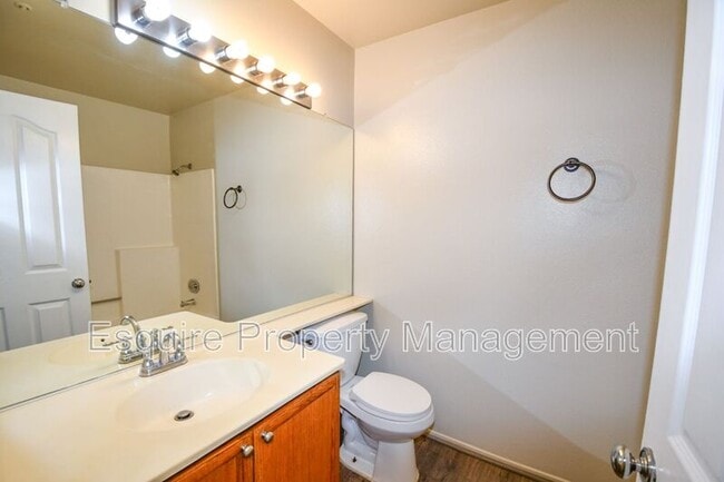 Building Photo - 1214 Oyster Pl