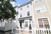 Building Photo - 8631 Neuse Club Ln