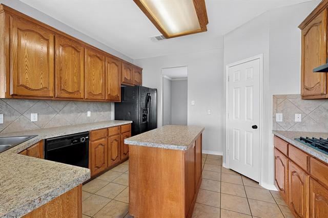 Building Photo - 701 Lone Rider Ct