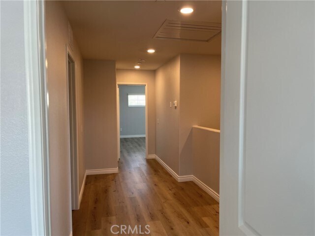 Building Photo - 2142 Lavender Ln