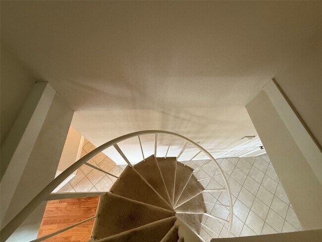 Building Photo - 2131 Greencove Ln