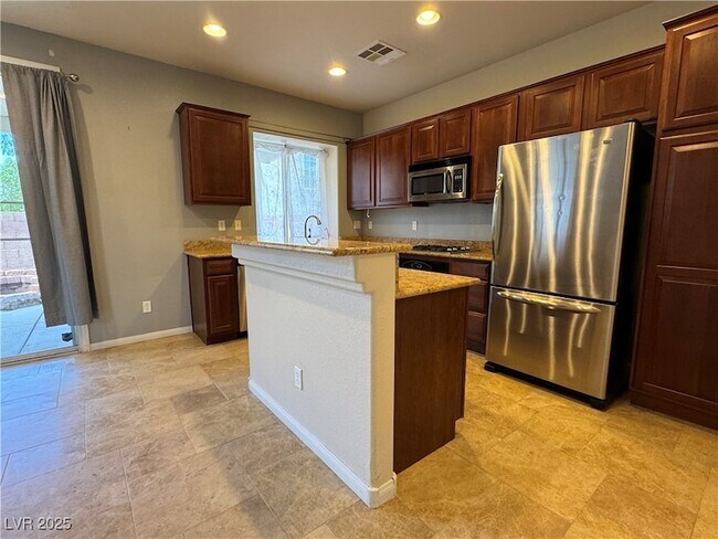 Building Photo - 8278 Apple Barn Ave