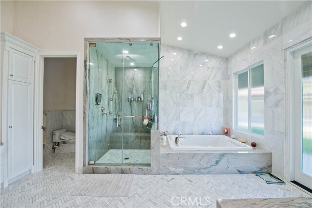 Building Photo - 27048 Triumph Ave