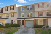 Building Photo - 10352 College Square