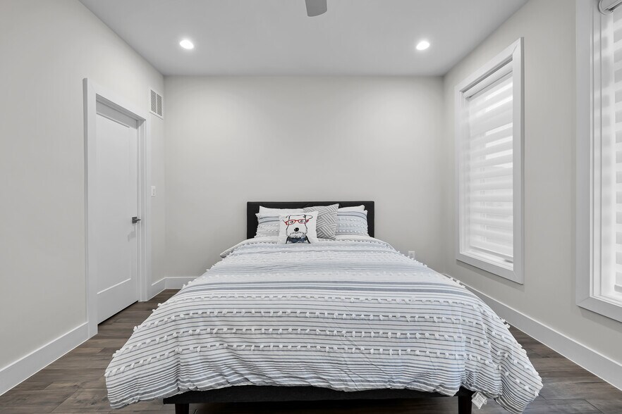 Building Photo - 147 Prairie Ln