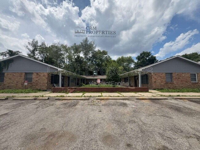 Building Photo - 6134 Hillside Ave