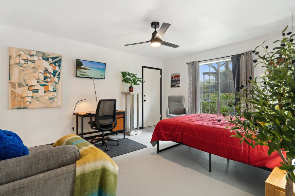 Building Photo - 5041 Cedar Springs Rd